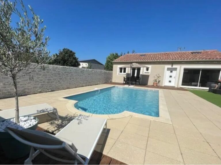 logement courte durée rochefort du gard